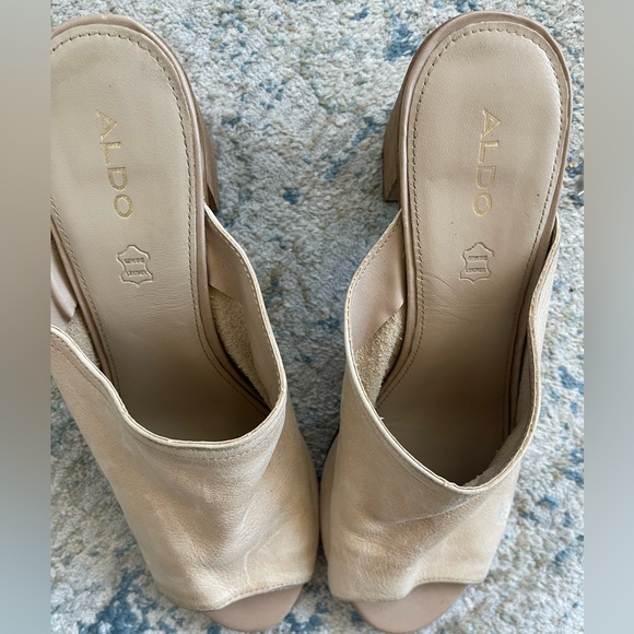 Aldo Size 10 Beige Heel - Picture 2 of 6